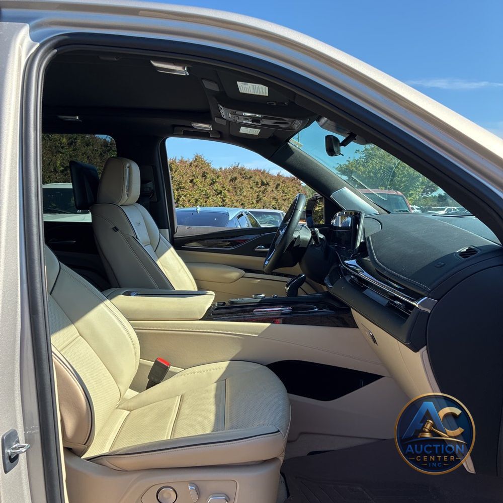2023 Cadillac Escalade ESV Premium Luxury