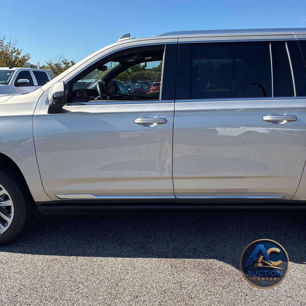 2023 Cadillac Escalade ESV Premium Luxury