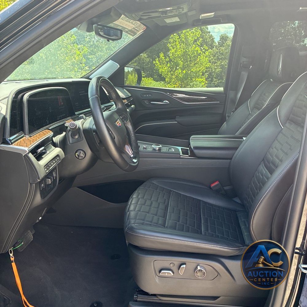2024 Cadillac Escalade ESV Premium Luxury Platinum