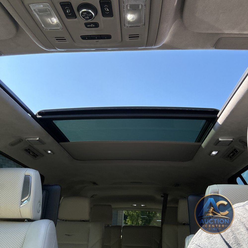 2023 Cadillac Escalade ESV Premium Luxury Platinum