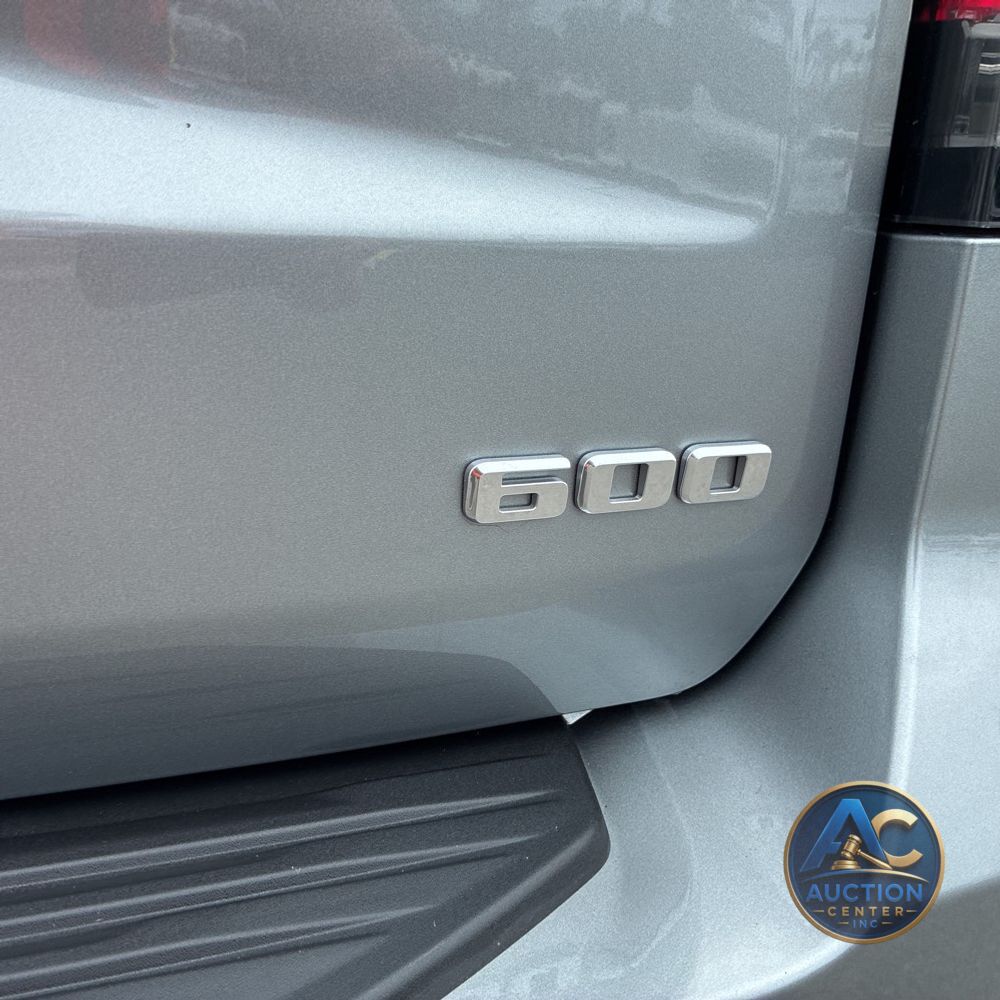 2023 Cadillac Escalade ESV Premium Luxury Platinum