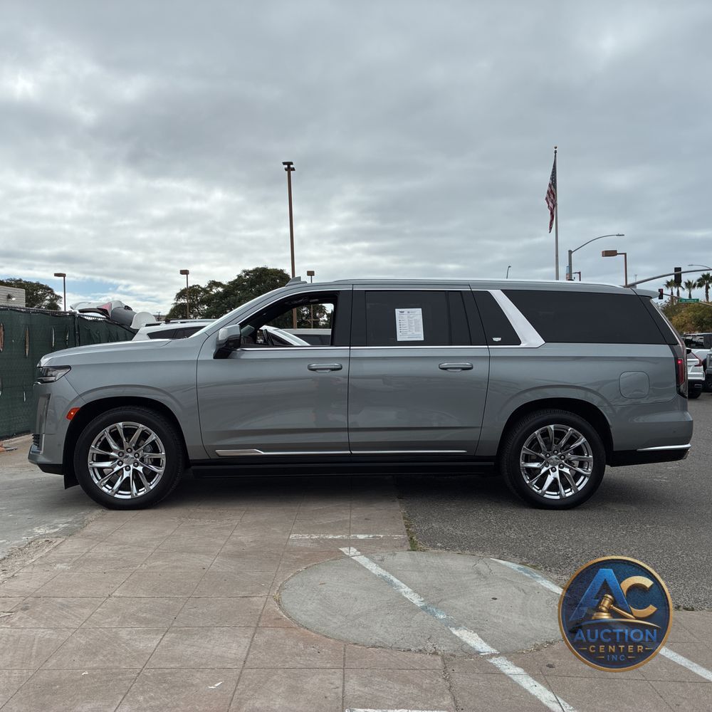 2023 Cadillac Escalade ESV Premium Luxury Platinum