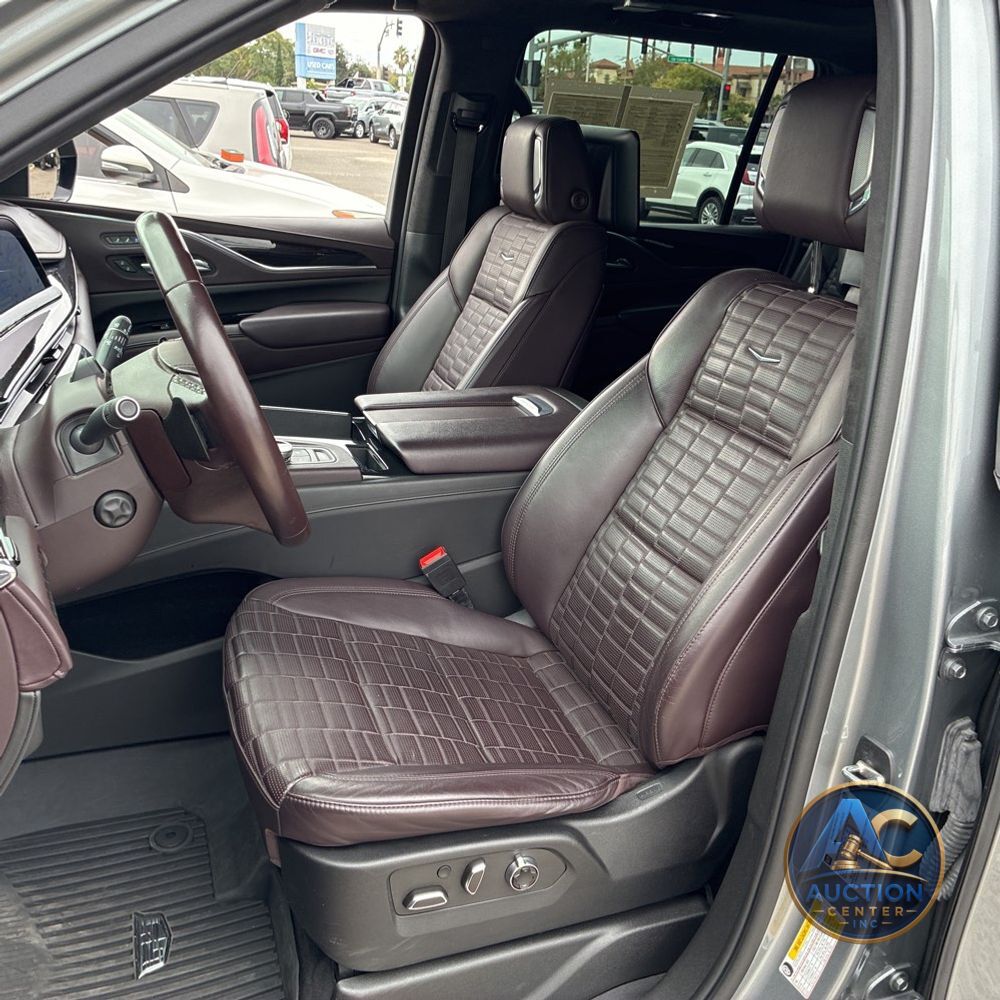 2023 Cadillac Escalade ESV Premium Luxury Platinum