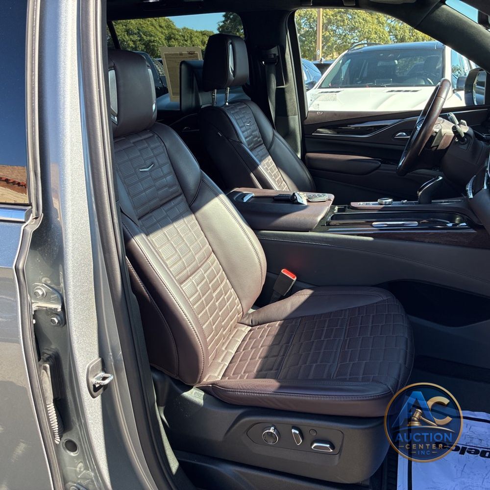 2023 Cadillac Escalade ESV Premium Luxury Platinum