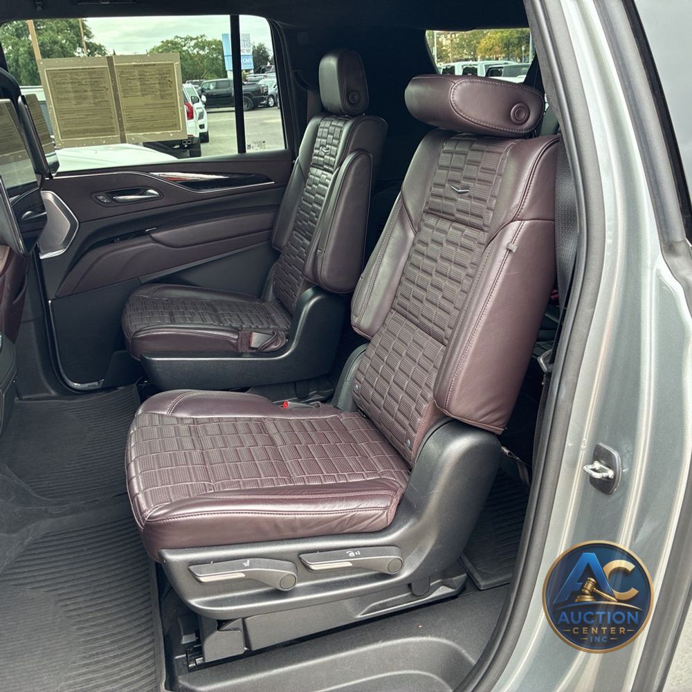 2023 Cadillac Escalade ESV Premium Luxury Platinum
