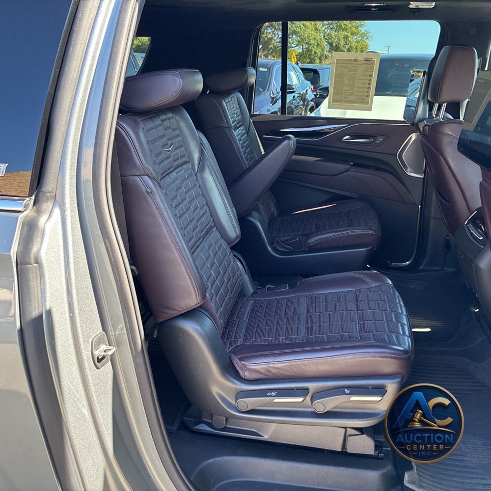 2023 Cadillac Escalade ESV Premium Luxury Platinum