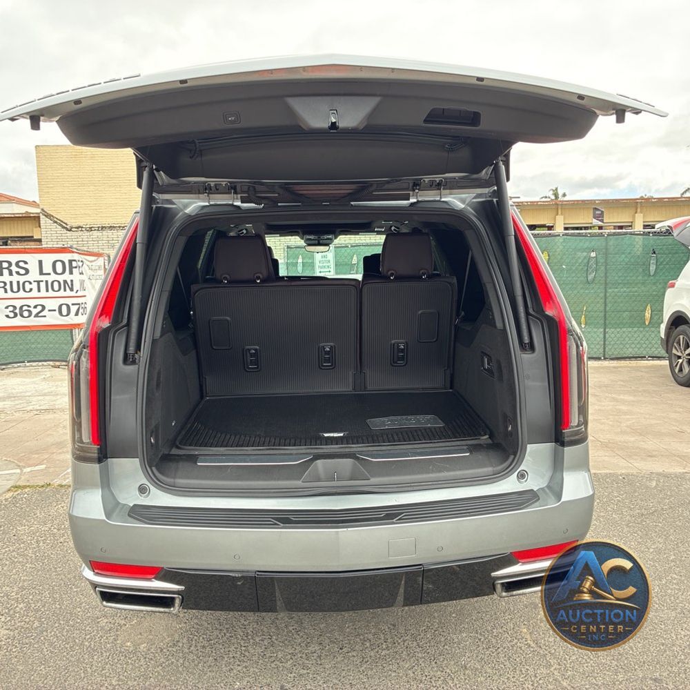 2023 Cadillac Escalade ESV Premium Luxury Platinum