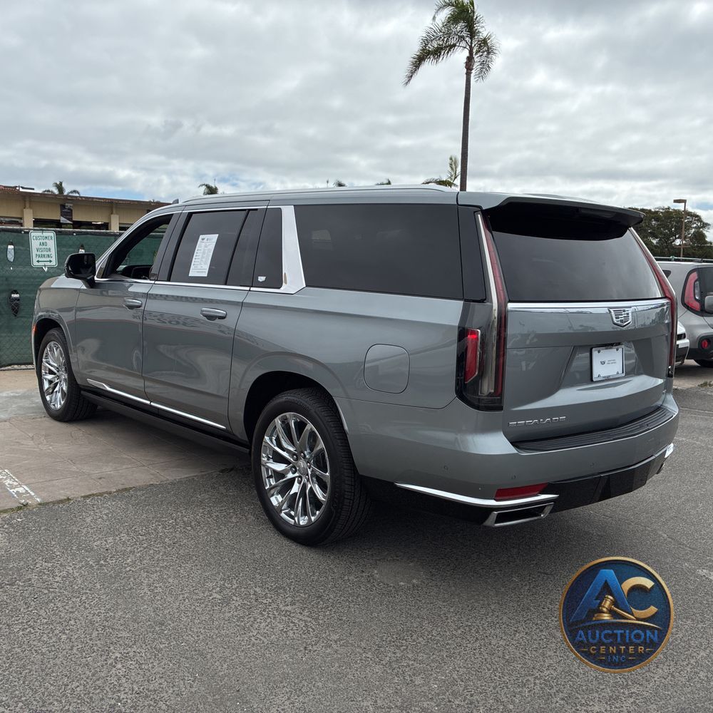 2023 Cadillac Escalade ESV Premium Luxury Platinum