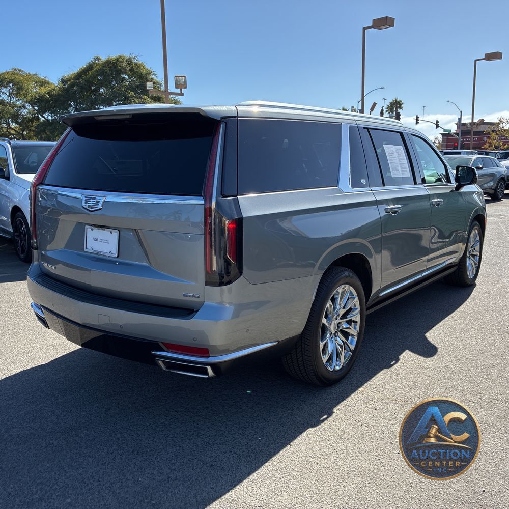 2023 Cadillac Escalade ESV Premium Luxury Platinum