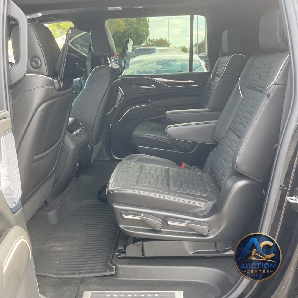 2024 Cadillac Escalade ESV Premium Luxury Platinum