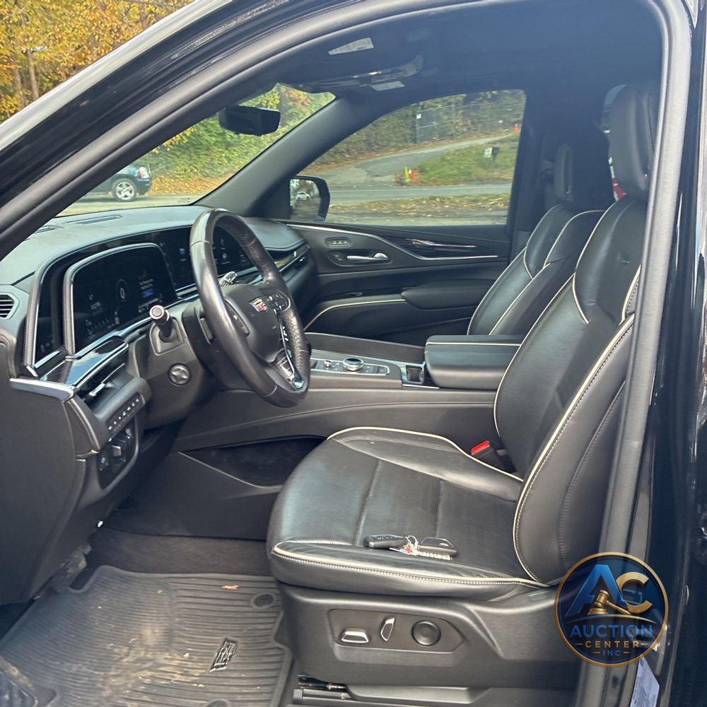 2022 Cadillac Escalade ESV Sport