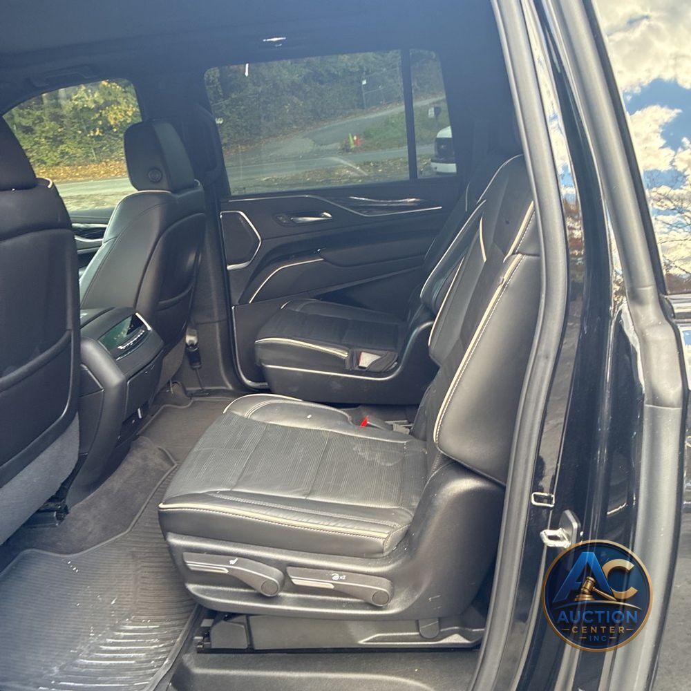 2022 Cadillac Escalade ESV Sport