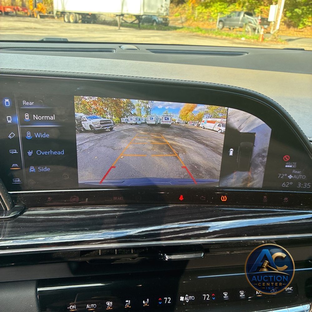 2022 Cadillac Escalade ESV Sport