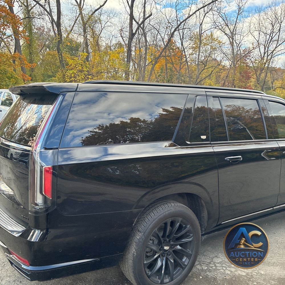 2022 Cadillac Escalade ESV Sport
