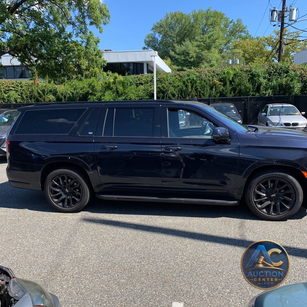 2023 Cadillac Escalade ESV Sport