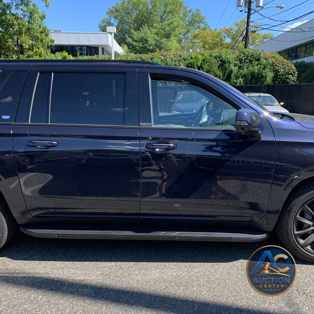 2023 Cadillac Escalade ESV Sport