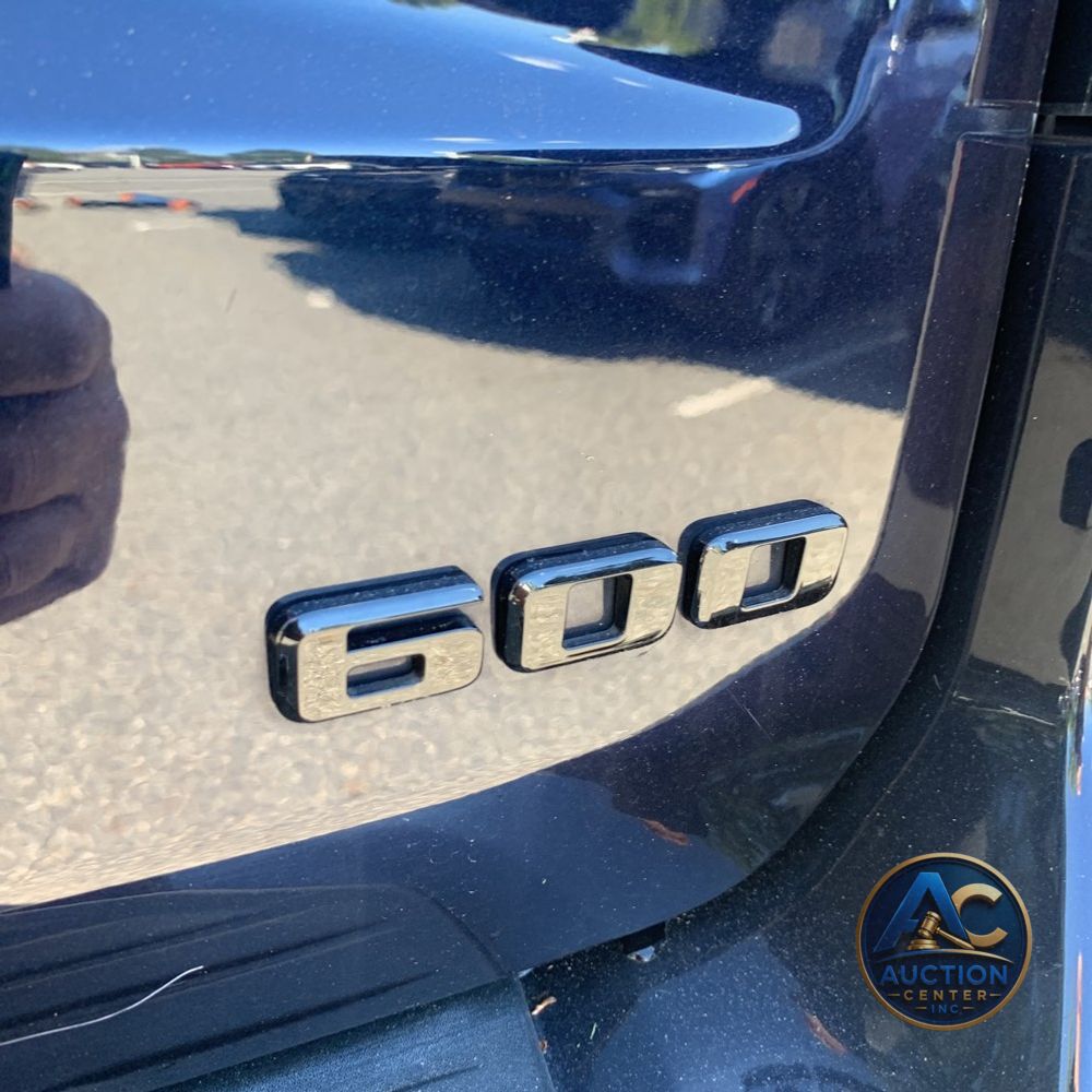 2023 Cadillac Escalade ESV Sport