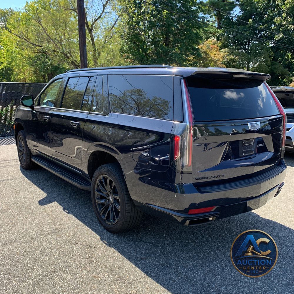 2023 Cadillac Escalade ESV Sport