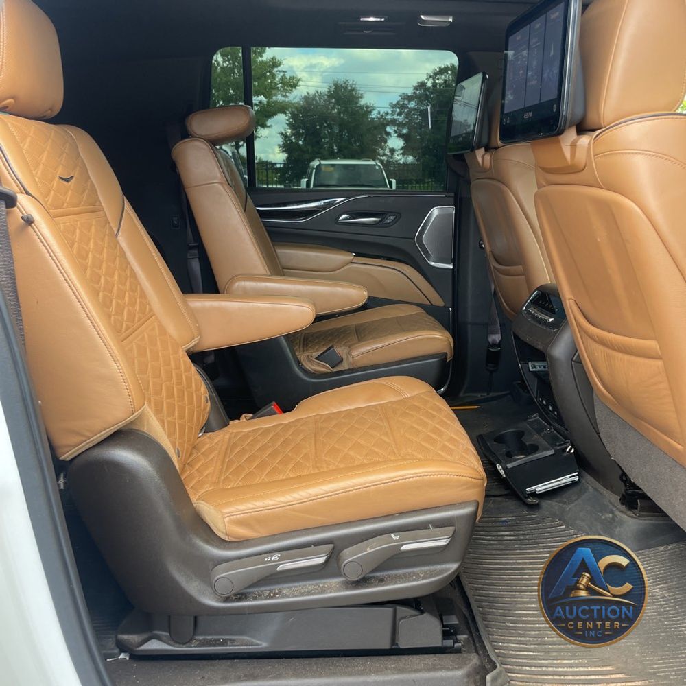 2021 Cadillac Escalade ESV Sport