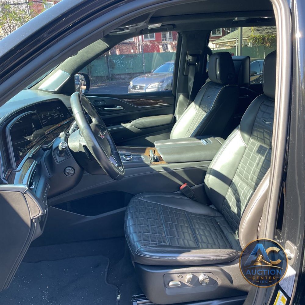2023 Cadillac Escalade ESV Sport Platinum