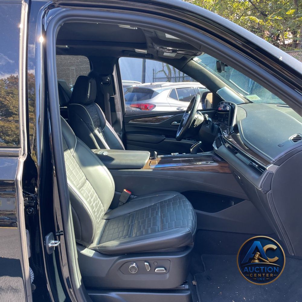 2023 Cadillac Escalade ESV Sport Platinum