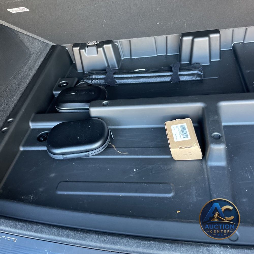 2023 Cadillac Escalade ESV Sport Platinum