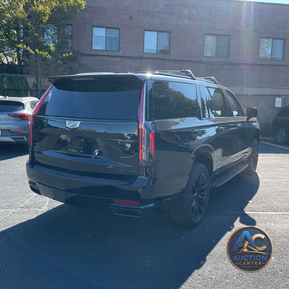 2023 Cadillac Escalade ESV Sport Platinum