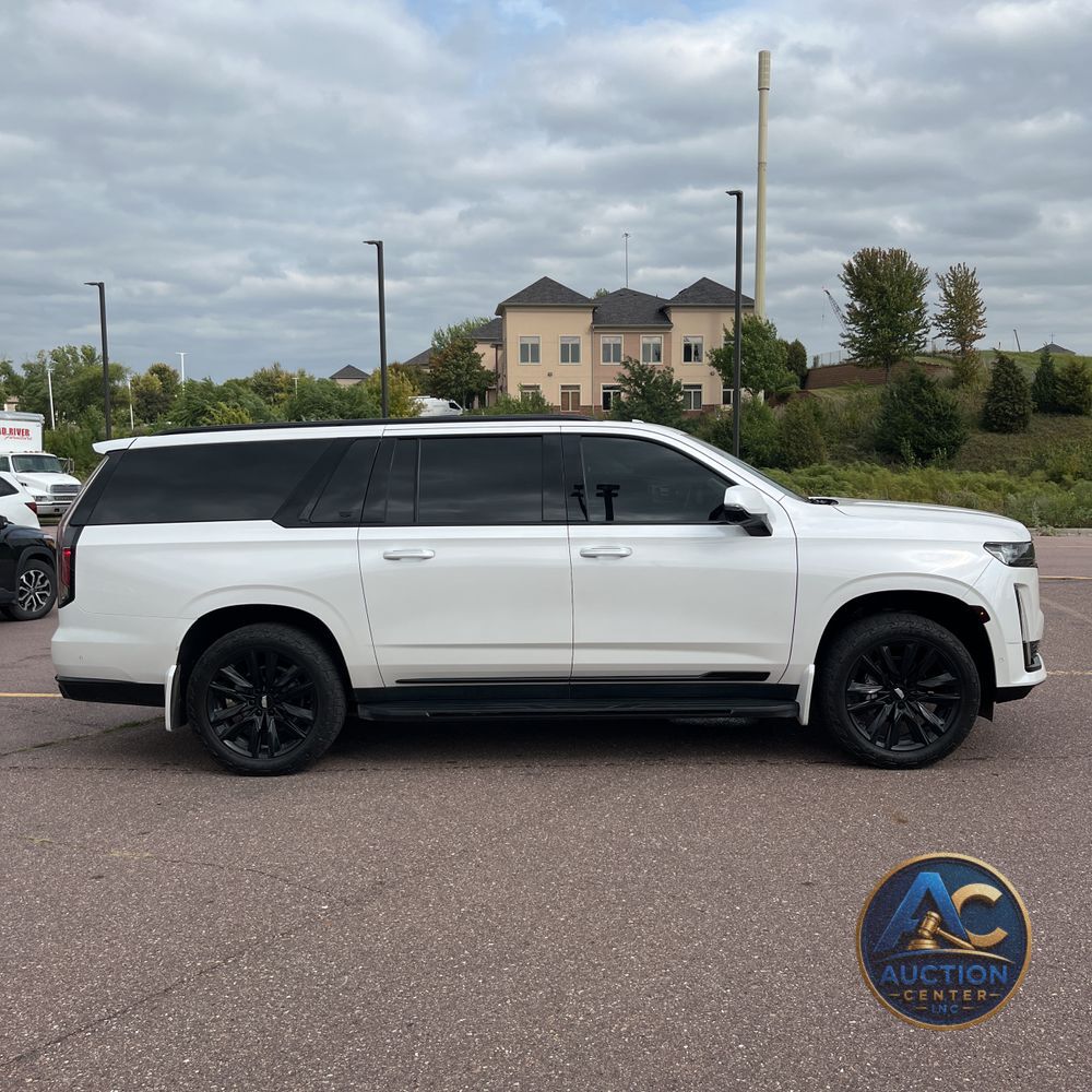 2023 Cadillac Escalade ESV Sport Platinum
