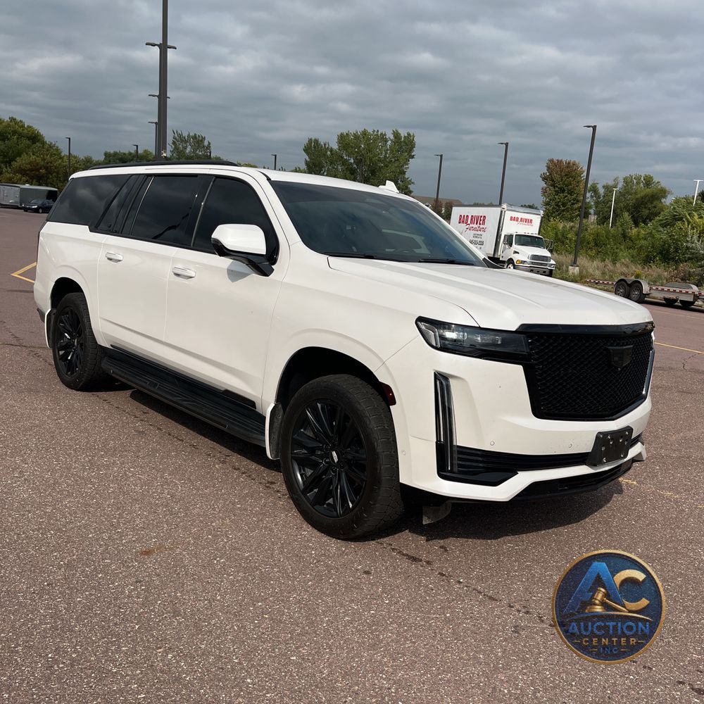 2023 Cadillac Escalade ESV Sport Platinum