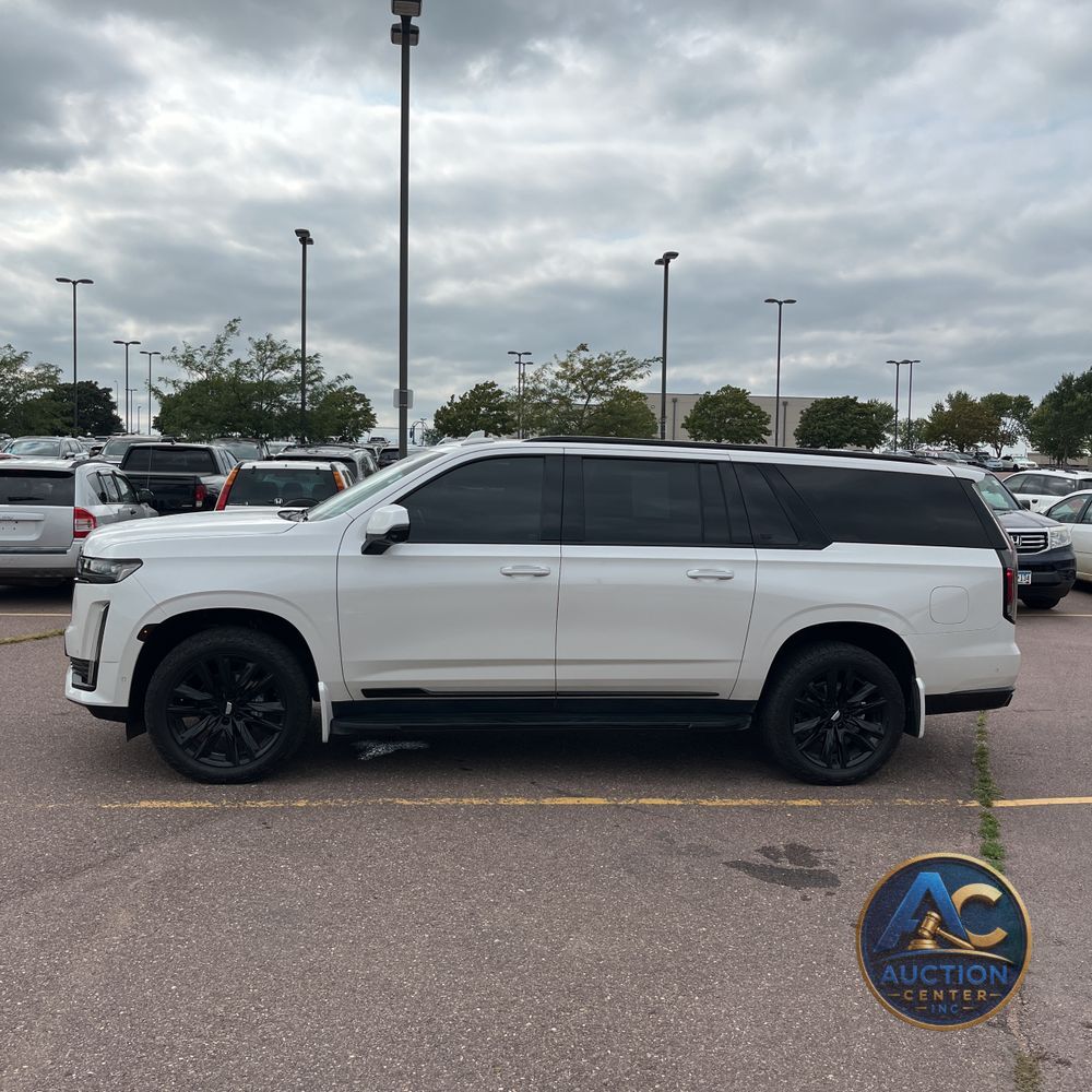 2023 Cadillac Escalade ESV Sport Platinum