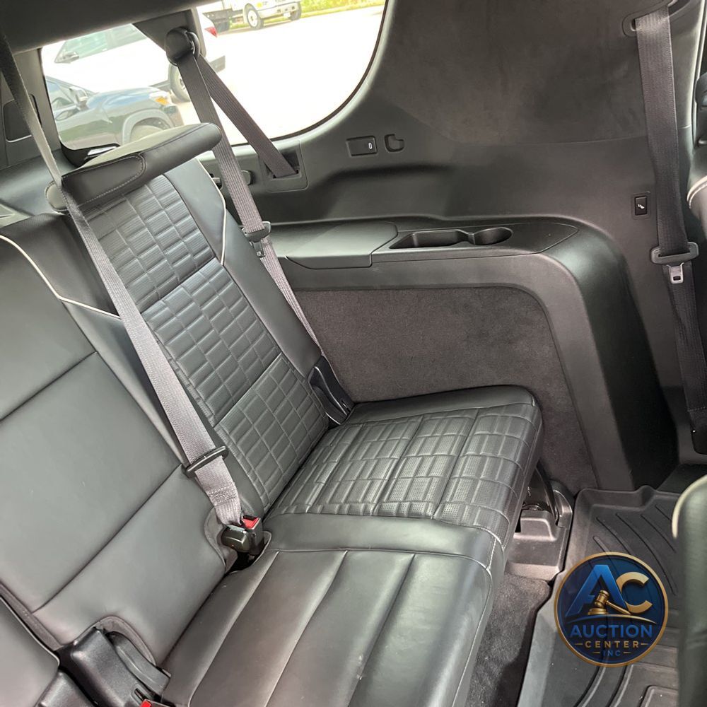 2023 Cadillac Escalade ESV Sport Platinum