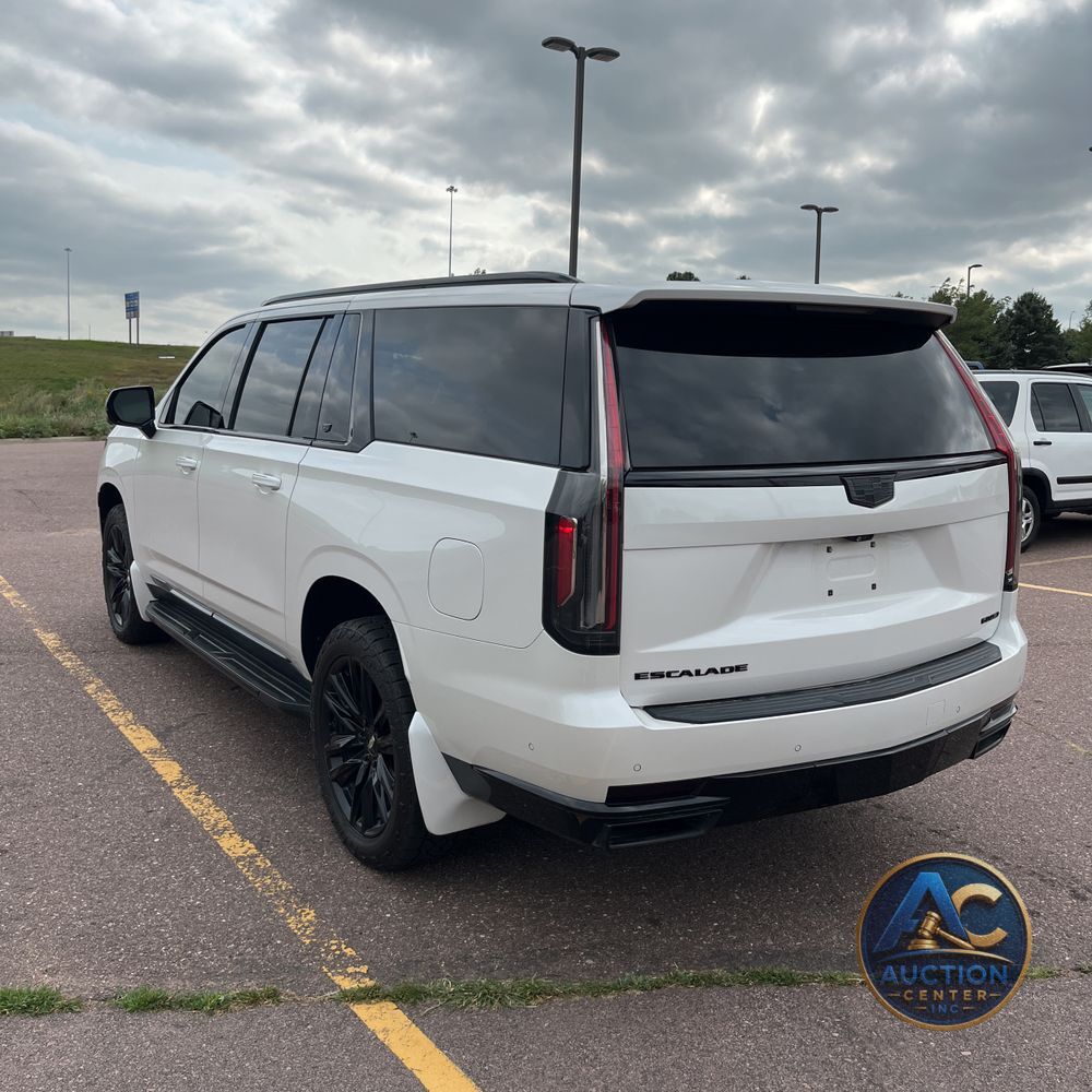 2023 Cadillac Escalade ESV Sport Platinum