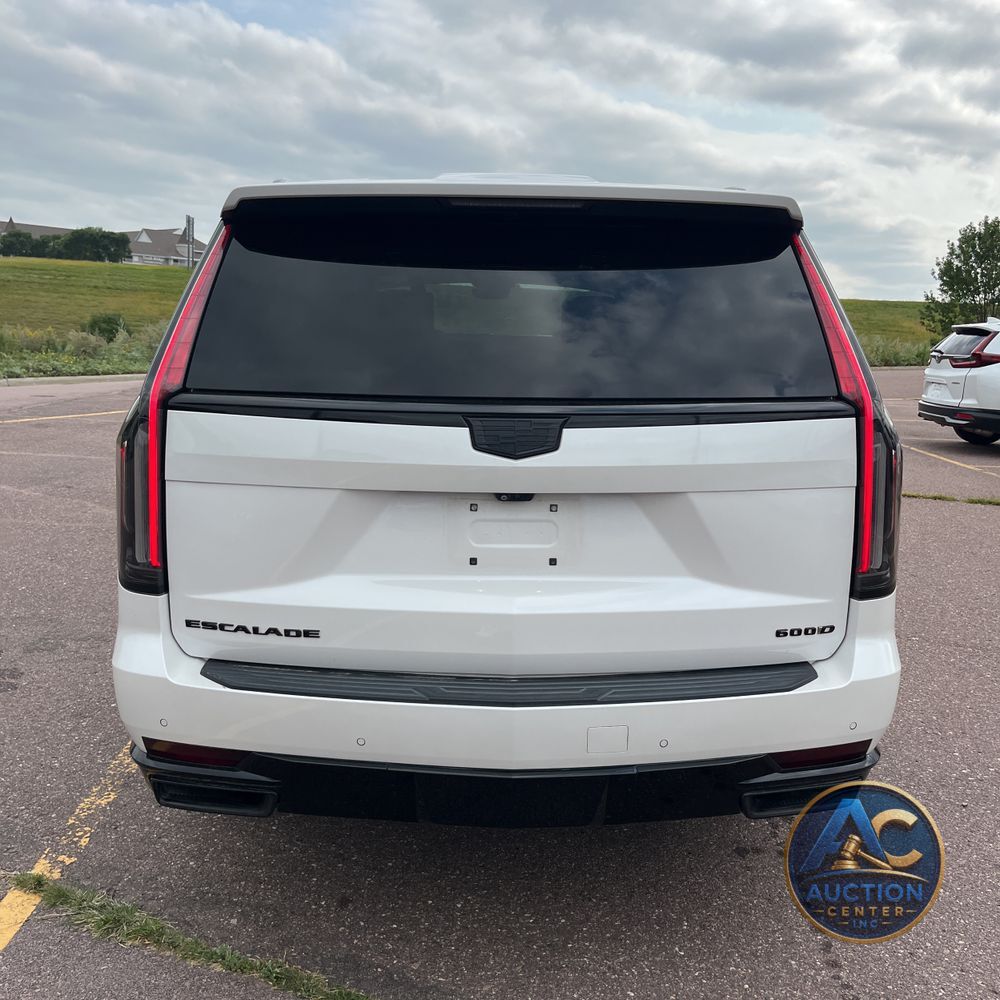 2023 Cadillac Escalade ESV Sport Platinum