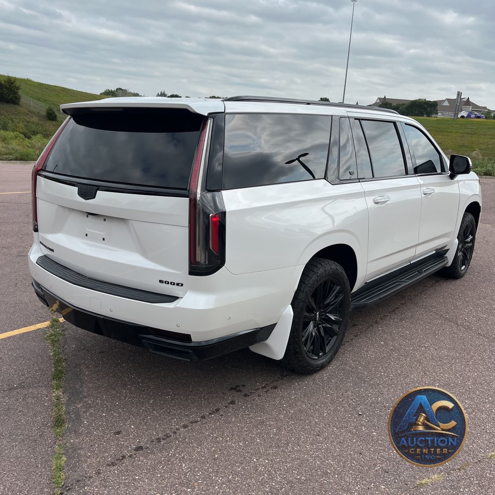 2023 Cadillac Escalade ESV Sport Platinum
