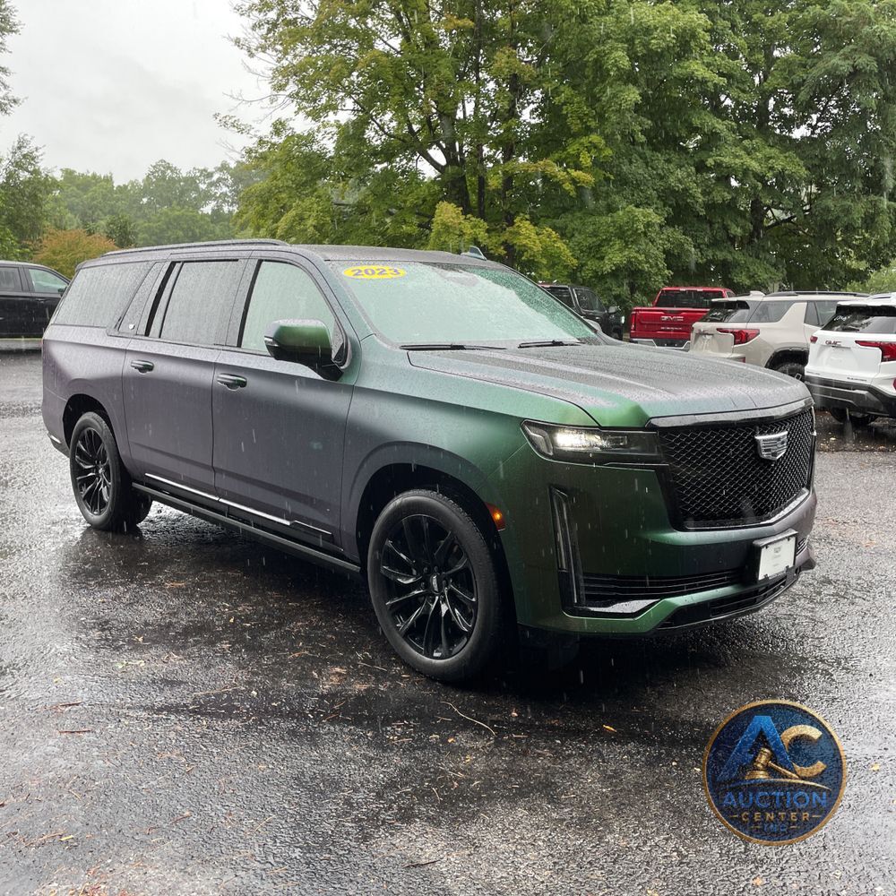 2023 Cadillac Escalade ESV Sport Platinum