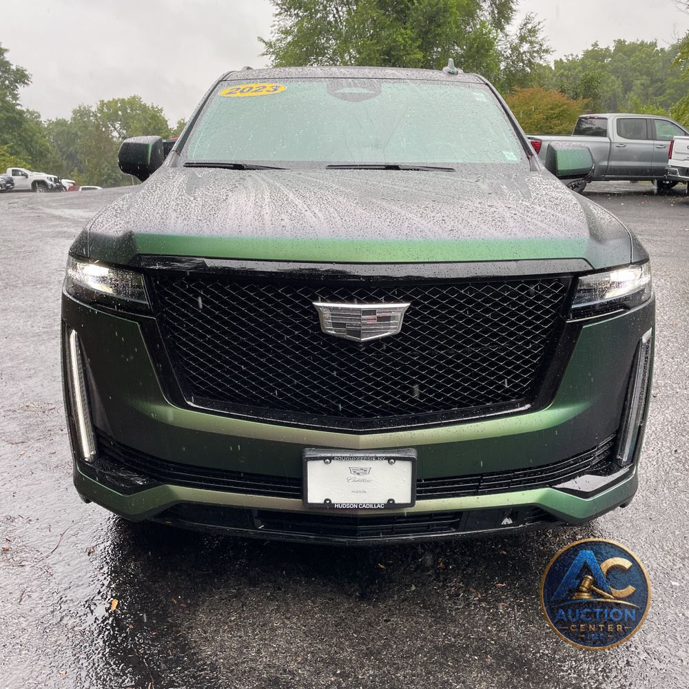 2023 Cadillac Escalade ESV Sport Platinum
