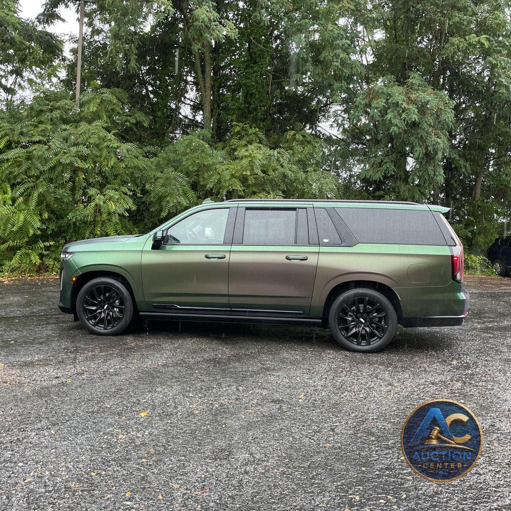 2023 Cadillac Escalade ESV Sport Platinum
