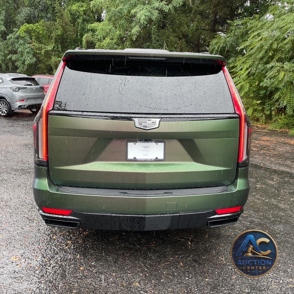 2023 Cadillac Escalade ESV Sport Platinum