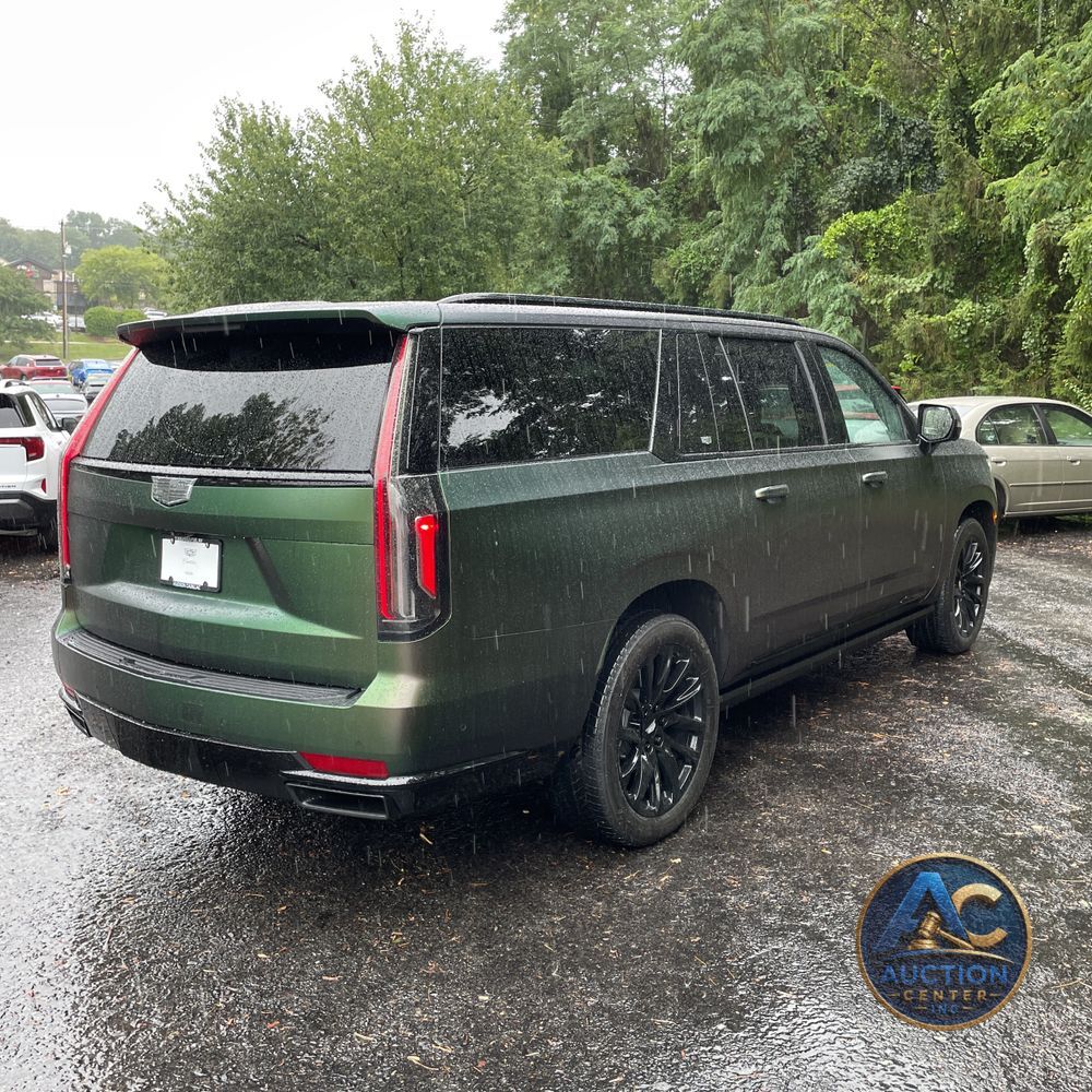 2023 Cadillac Escalade ESV Sport Platinum