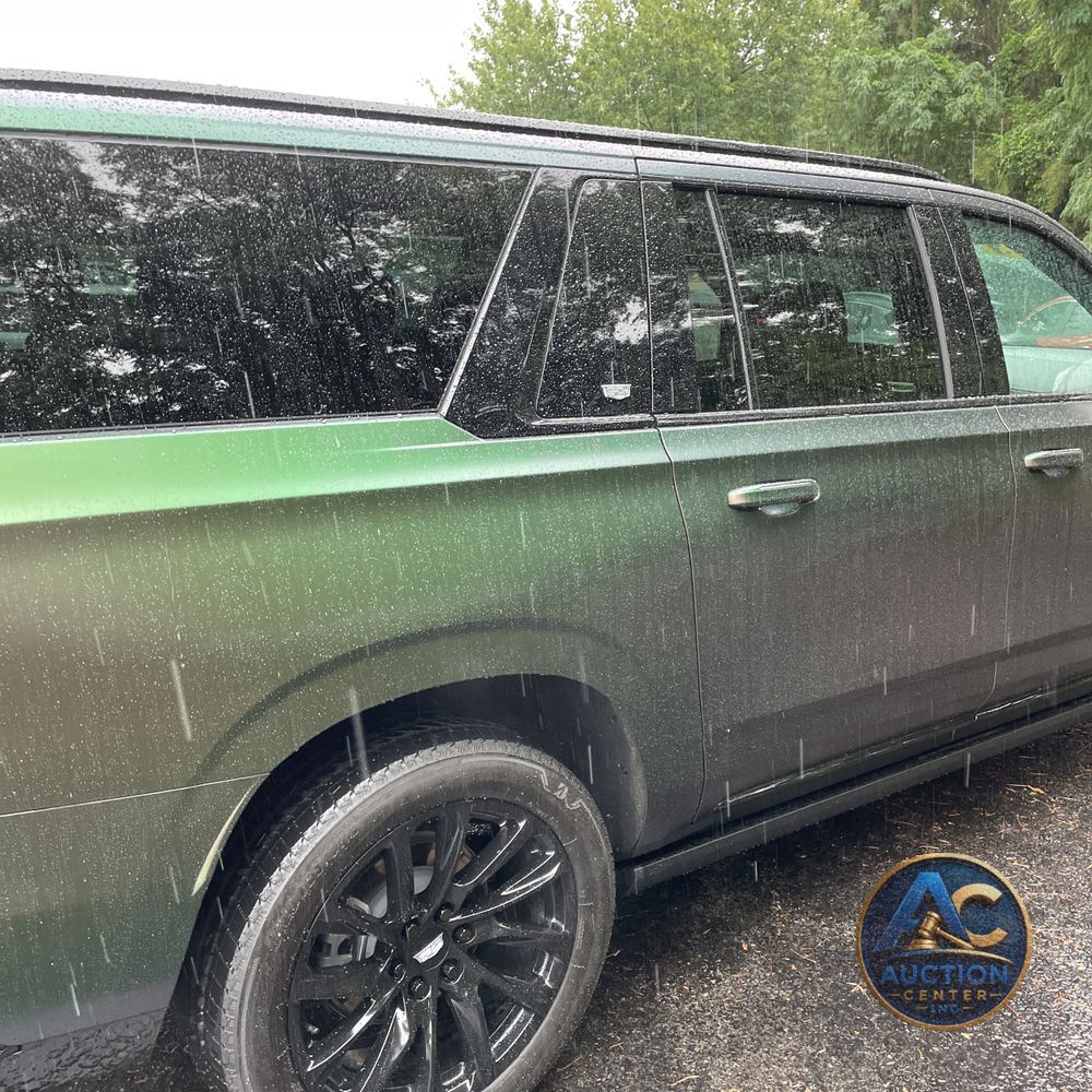 2023 Cadillac Escalade ESV Sport Platinum