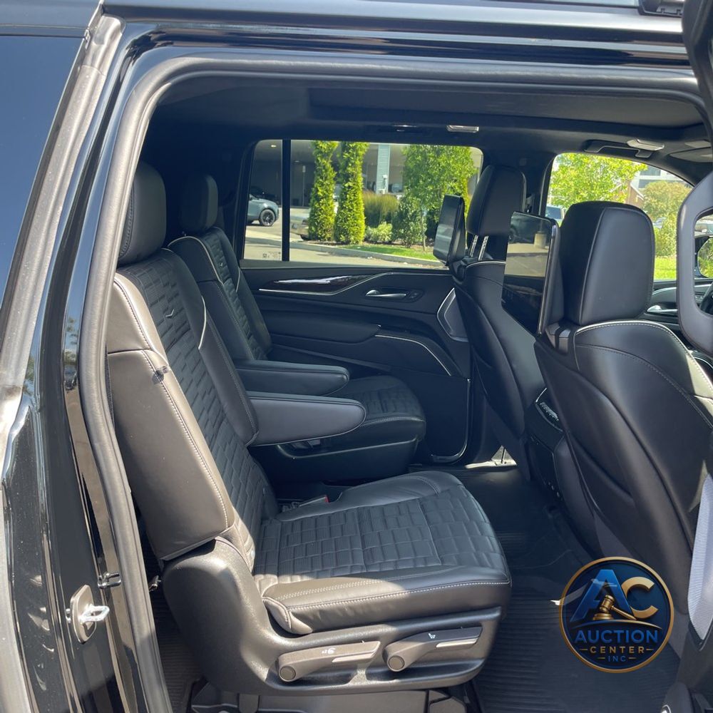 2024 Cadillac Escalade ESV Sport Platinum