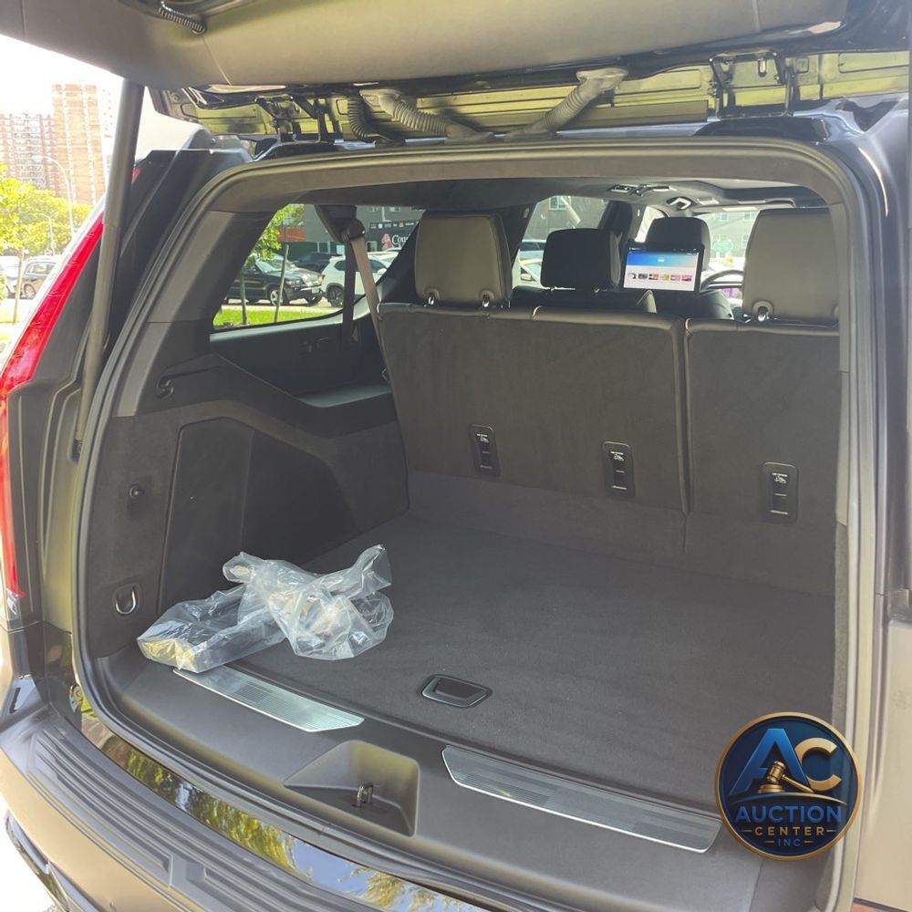 2024 Cadillac Escalade ESV Sport Platinum