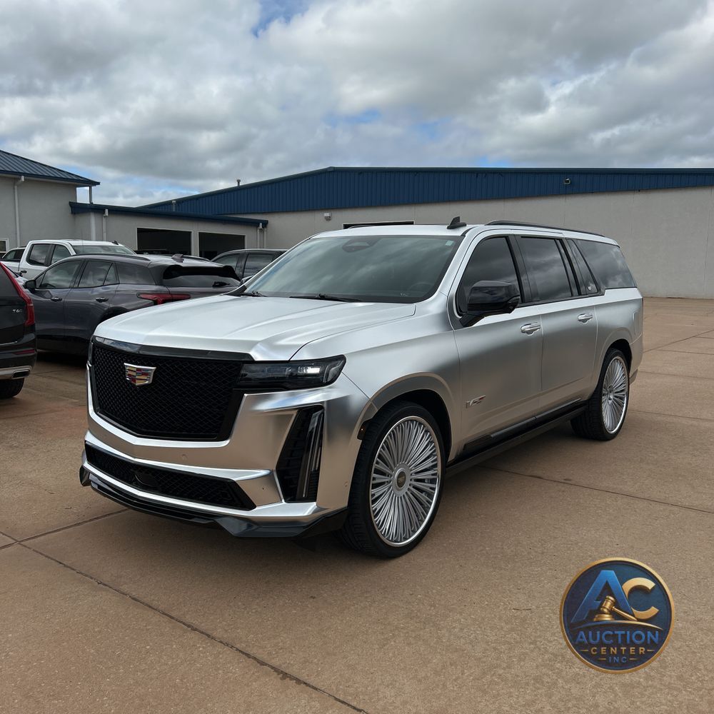 2023 Cadillac Escalade-V ESV Base