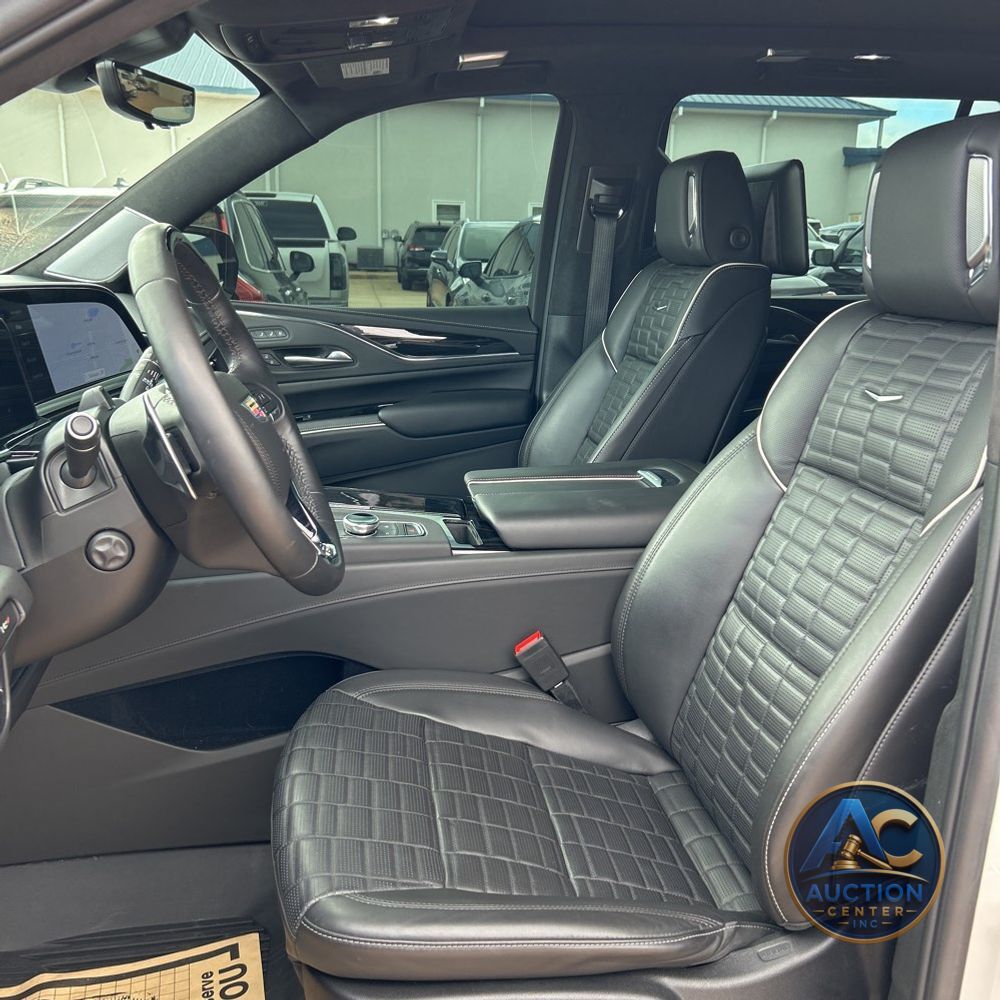 2023 Cadillac Escalade-V ESV Base