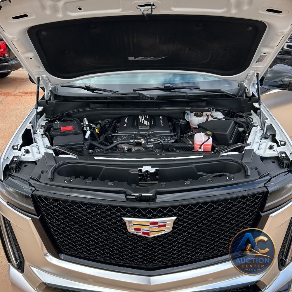 2023 Cadillac Escalade-V ESV Base