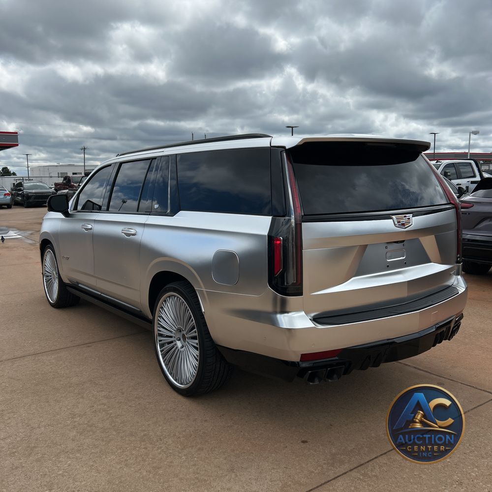 2023 Cadillac Escalade-V ESV Base