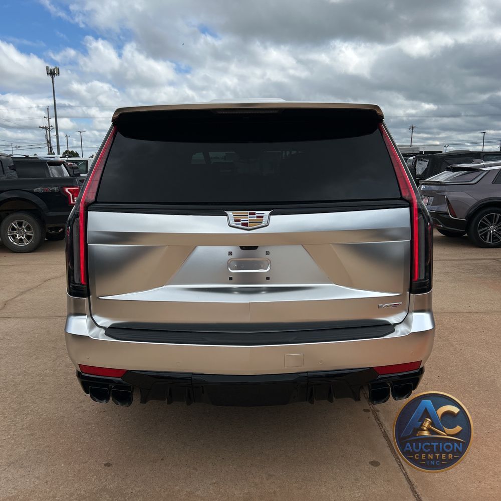 2023 Cadillac Escalade-V ESV Base
