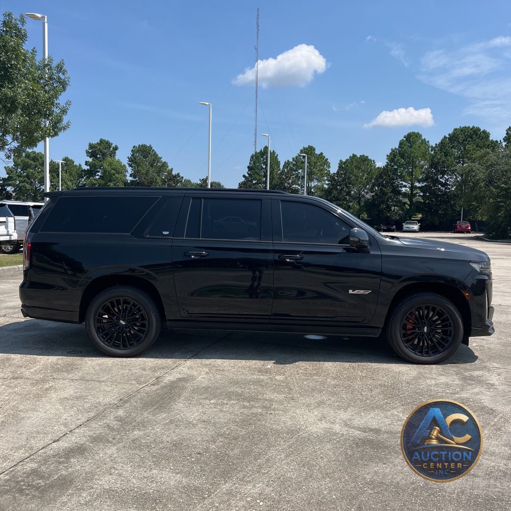 2023 Cadillac Escalade-V ESV Base