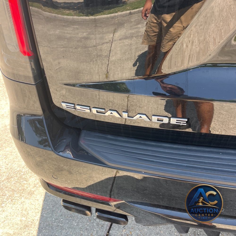 2023 Cadillac Escalade-V ESV Base