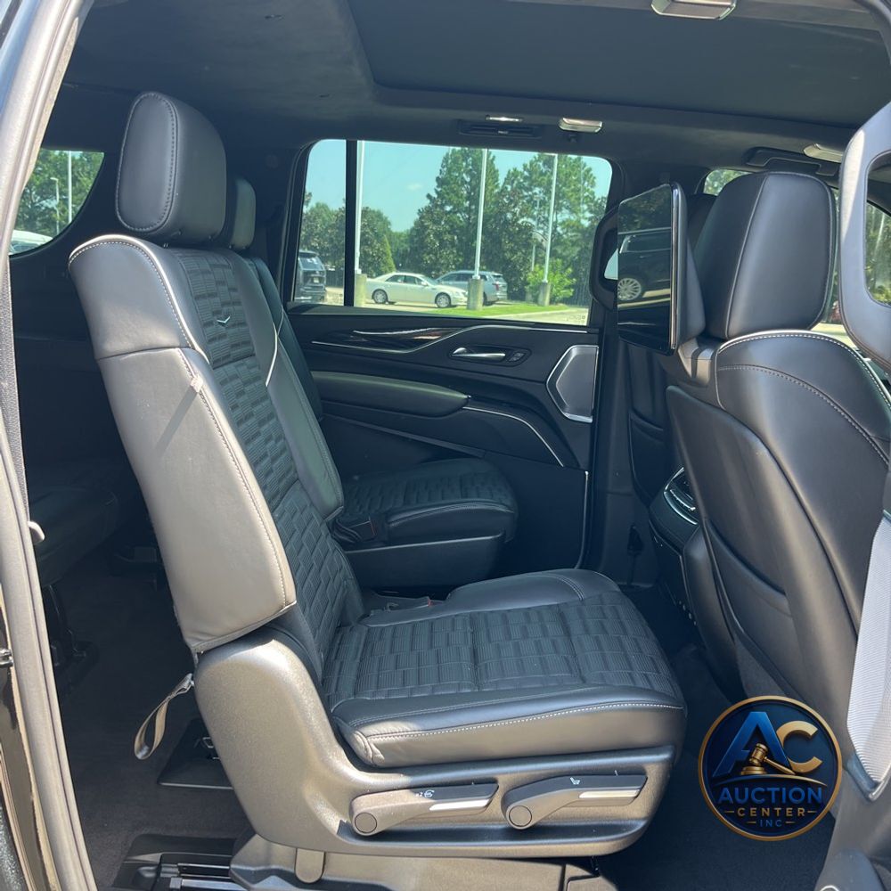 2023 Cadillac Escalade-V ESV Base